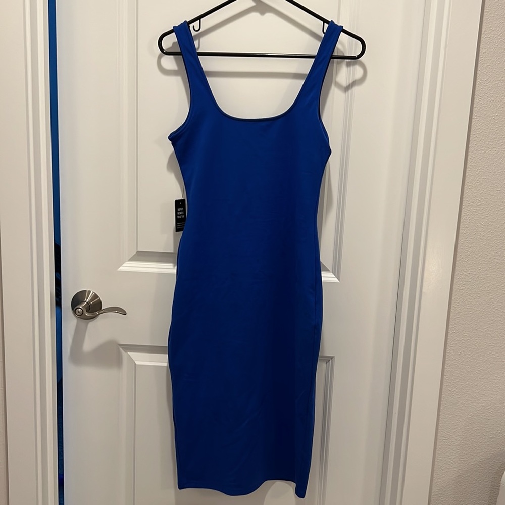 Dress - Picture 2 of 2
